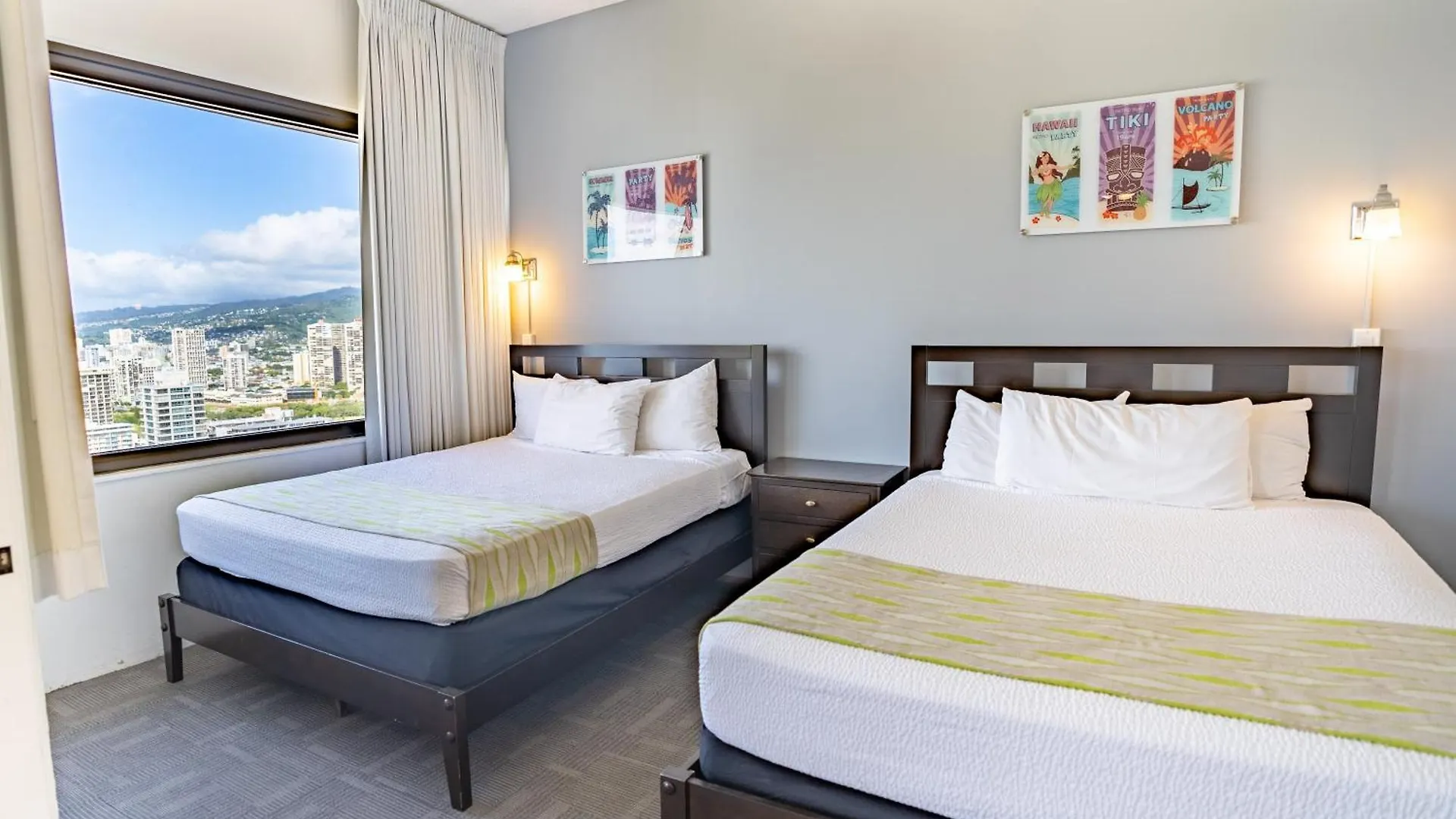 דירה הונולולו Waikiki Banyan Condo Located One Block From Waikiki Beach! Condo